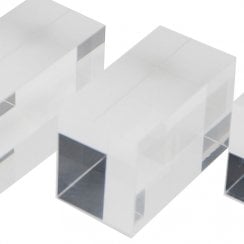 7.5cm solid plinth   (solid acrylic plinth)